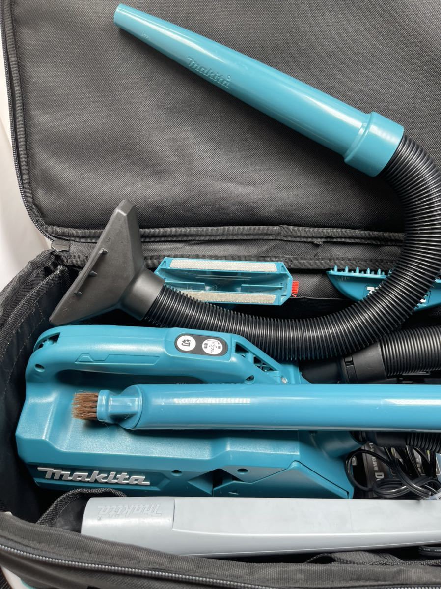 美品 マキタ 充電式クリーナー CL121D 掃除機 バッテリー 2個 4.0ah 