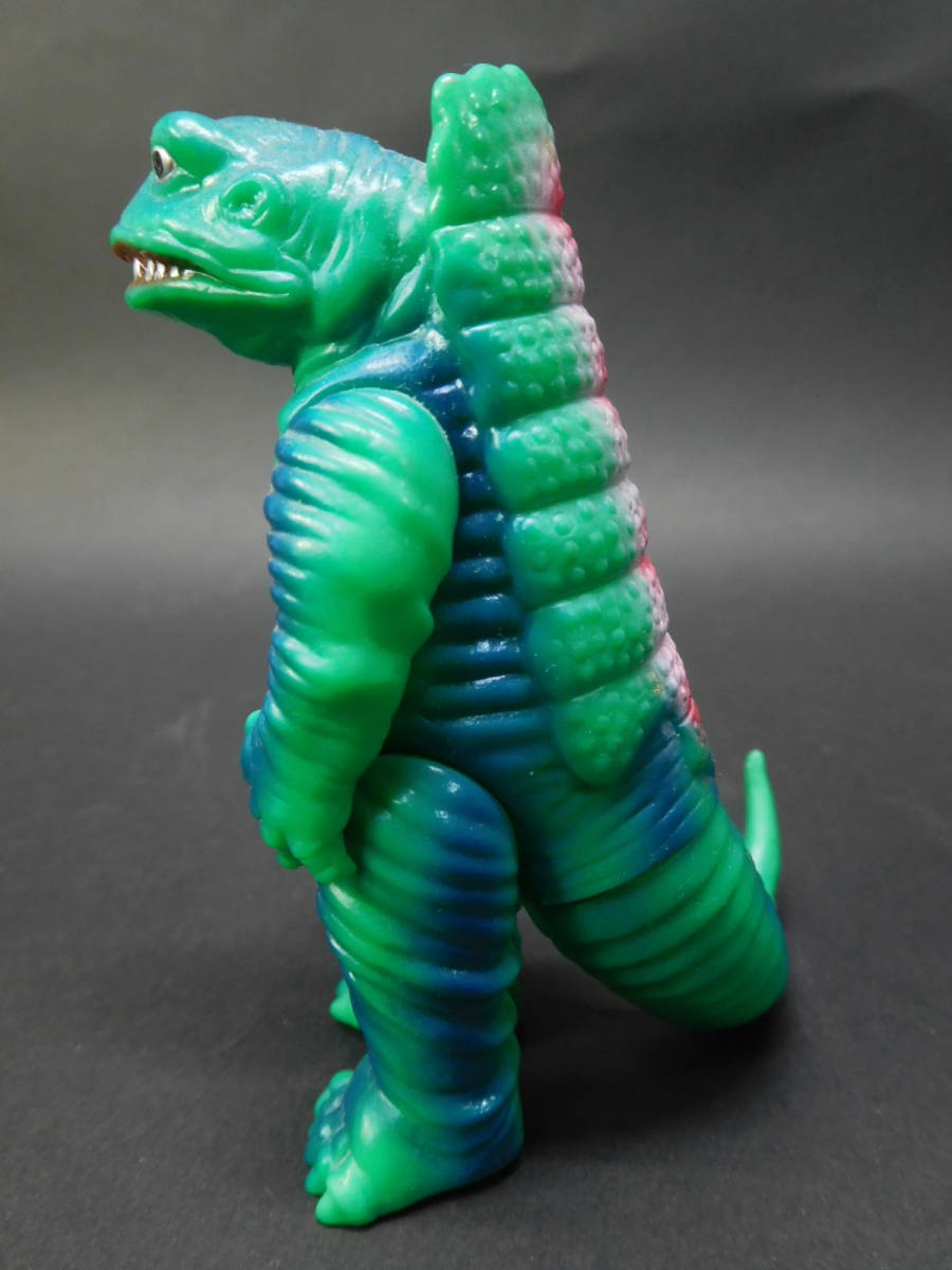 毒ガス怪獣 ケムラー ウルトラマン ブルマァク魂 ソフトビニール人形