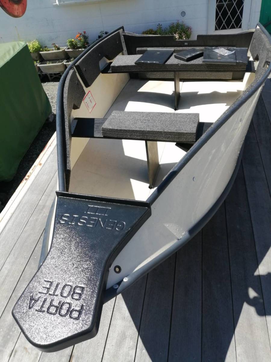 引取限定】船外機2馬力迄なら免許不要のPORTA-BOTE ポータボート 但し 