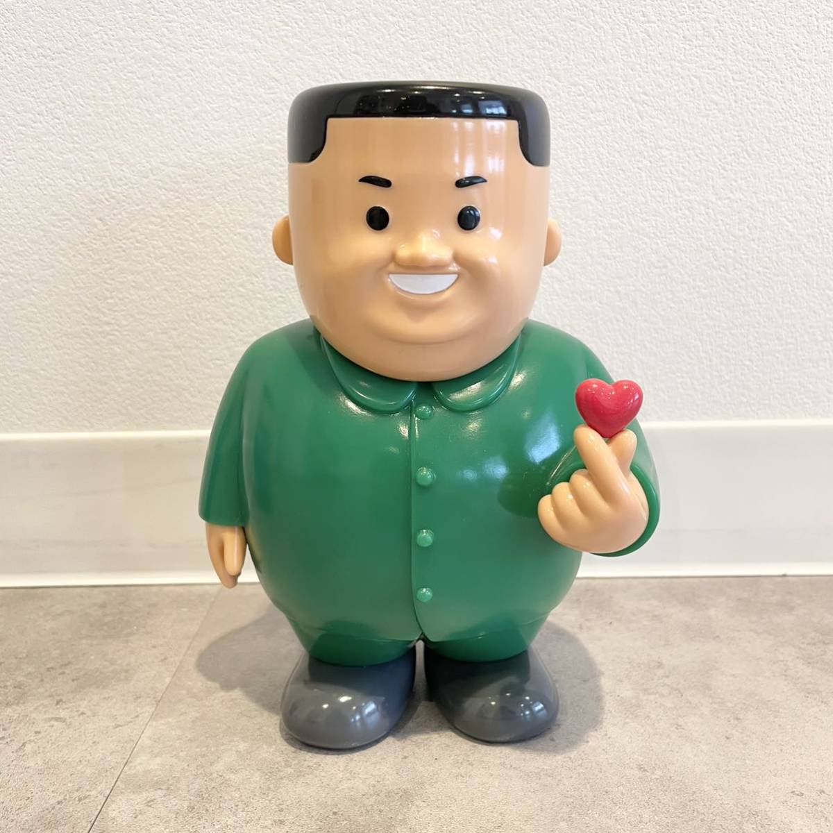 Amazon.co.jp: JOAN CORNELLA K LOVE フィギア グリーン : ホーム ｜その他