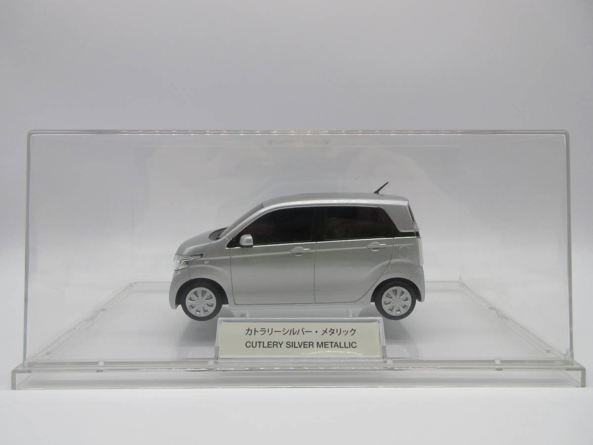 HONDA VEZEL ホンダ ヴェゼル ミニカー カラーサンプル シルバー