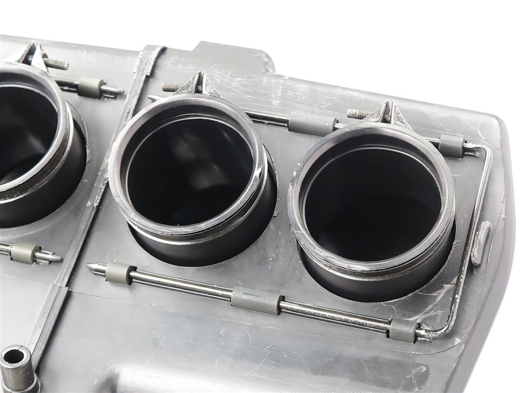 ♪GSX-R1100 GV73A/N型 純正 エアクリーナーボックス (S0921A10)1992年式