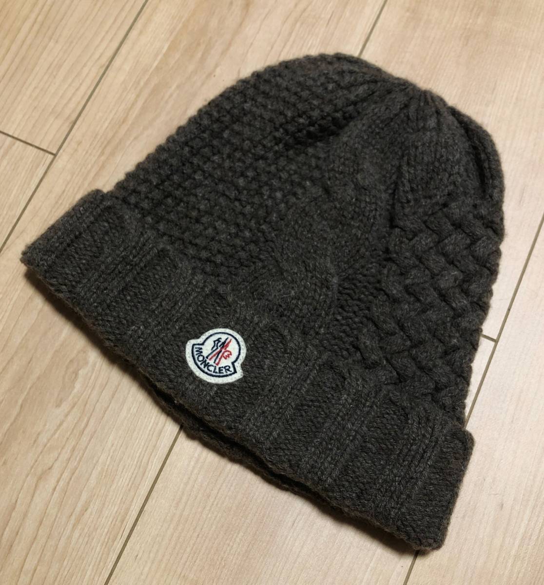 MONCLER モンクレール ケーブル ニットキャップ 灰 帽子 MONCLER