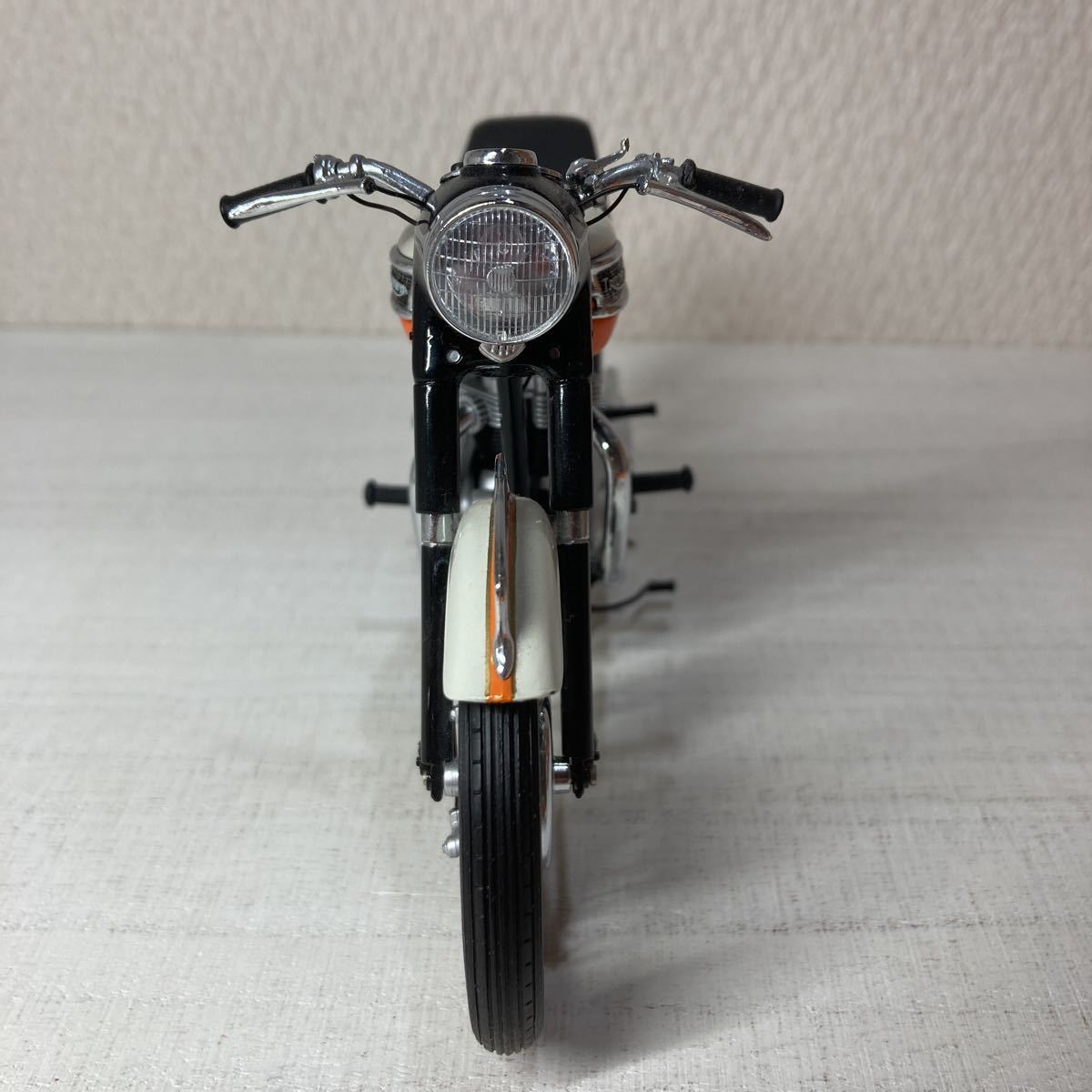 トライアンフ ボンネビル650 T120 1959 ホワイト／オレンジ