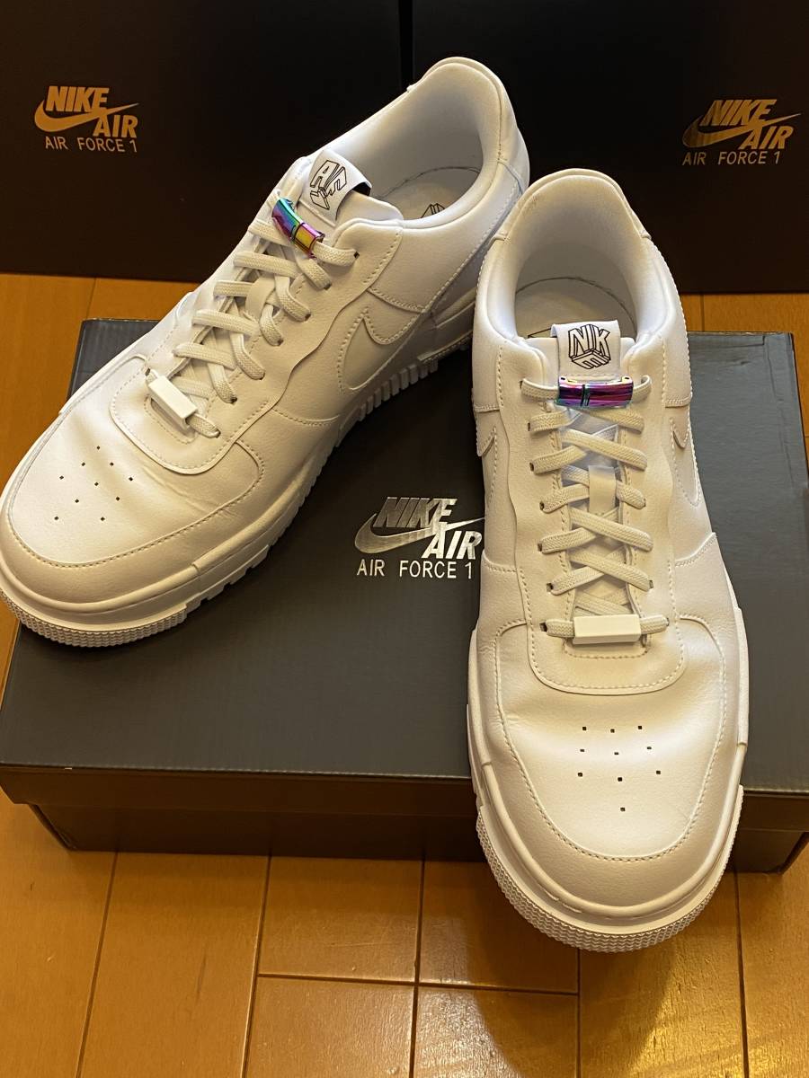 お得，100%新品 NIKE AIR FORCE 1 ナイキ エアフォース1 07 ピクセルウィメンズ ホワイト 29cm(29.0cm)｜売買されたオークション情報、yahooの商品情報をアーカイブ公開 - オークファン 29.0cm