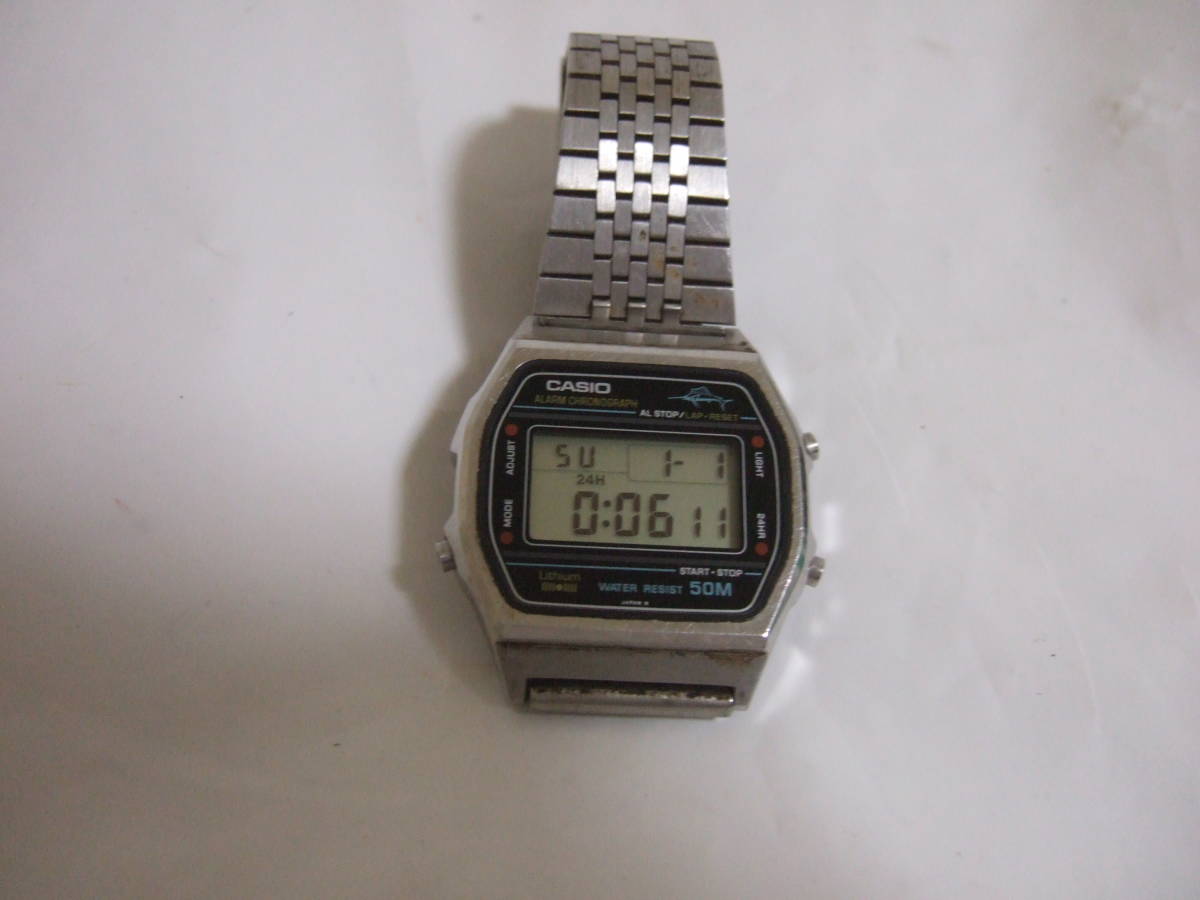稼働品】CASIO オールドカシオ W-36 カジキ□電池交換済み デジタル 