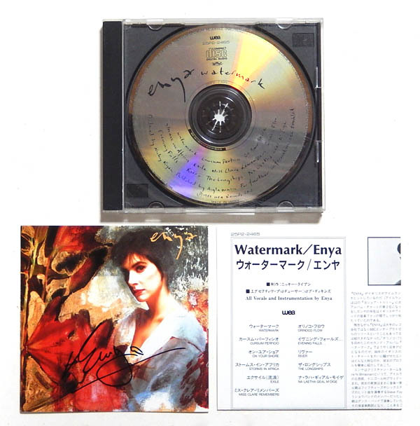 エンヤ Yahoo!オークション ／ ENYA 直筆サイン入りCD Enya ⁄ Paint