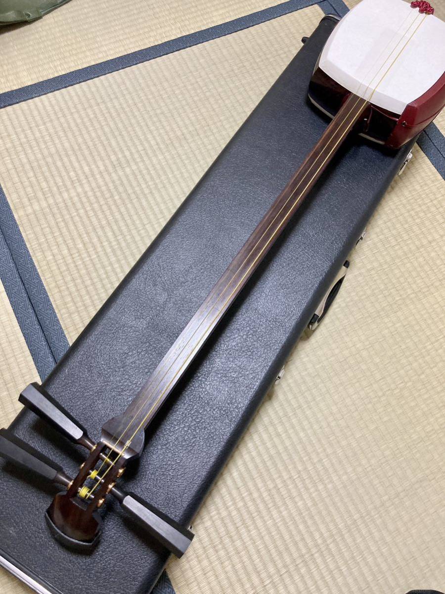 津軽三味線 中棹 紅木 高級材 ハードケース付き 琴三絃師 石村屋 天然