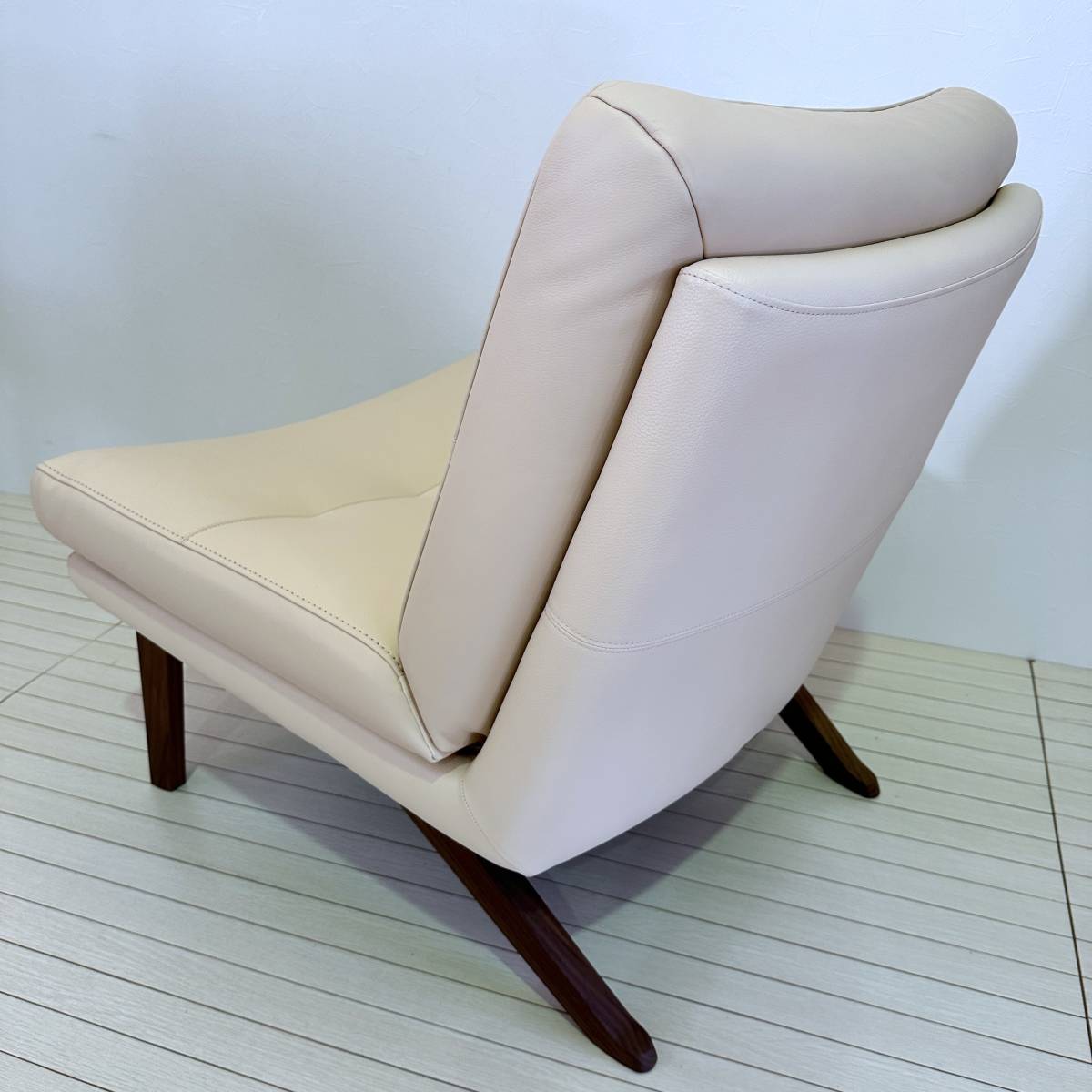 超美品】カリモク Karimoku ZUシリーズ 肘無椅子 シングルソファ 一人 