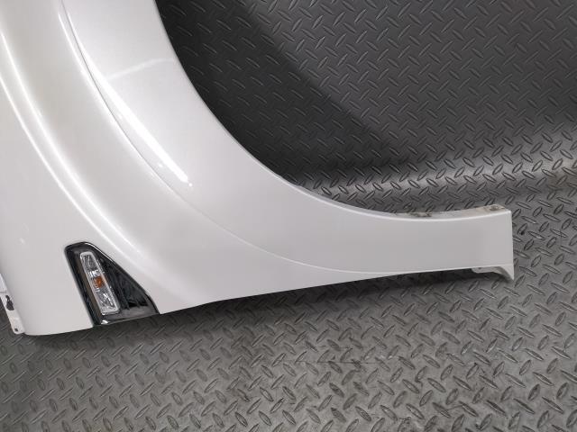 キャスト DBA-LA250S 左 フェンダー B80 キャスト DBA-LA250S 左