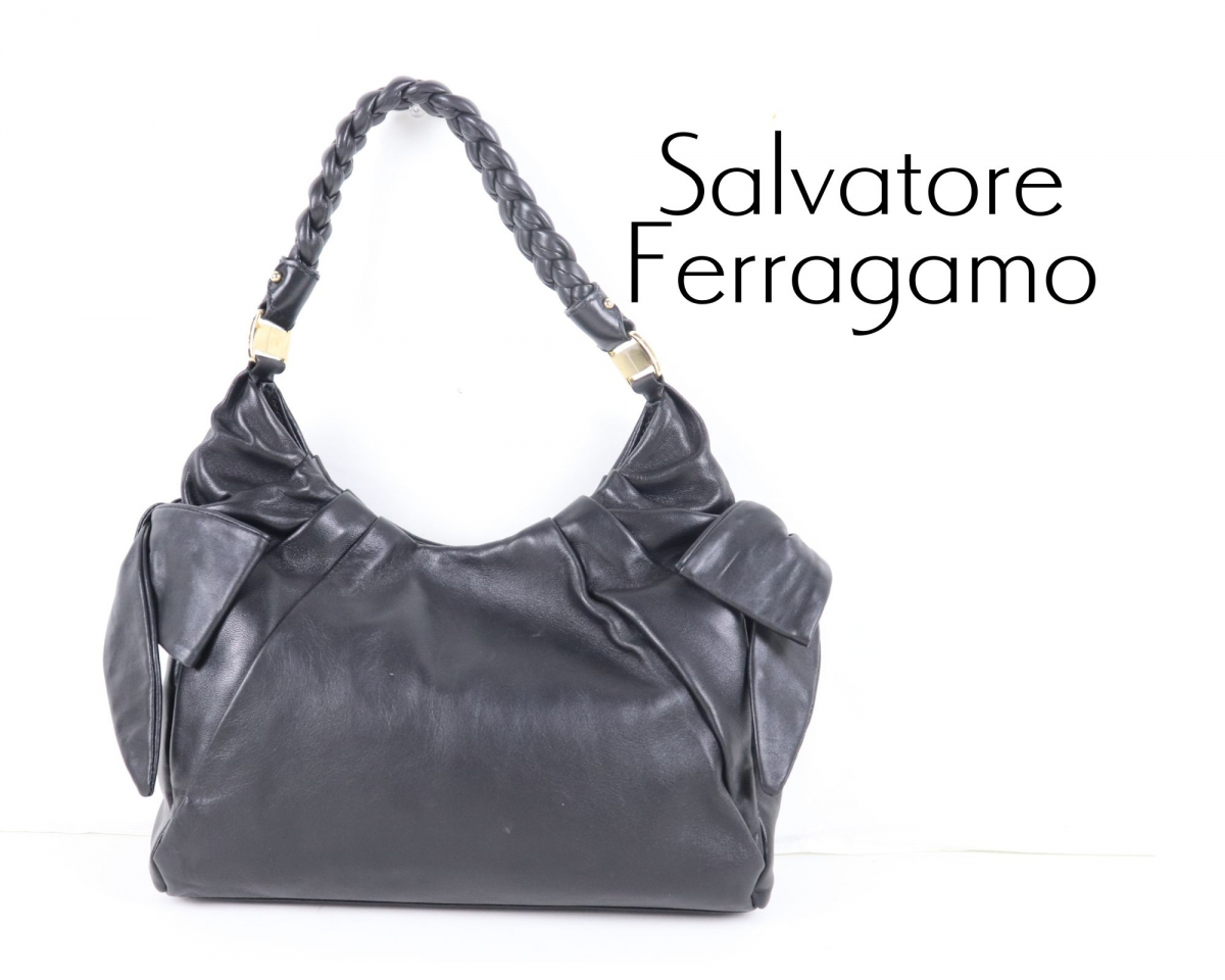 Salvatore Ferragamo サルヴァトーレ・フェラガモ サルバトーレ ショルダーバッグ ハンドバッグ レディース ファッション お洒落 010JIGB64