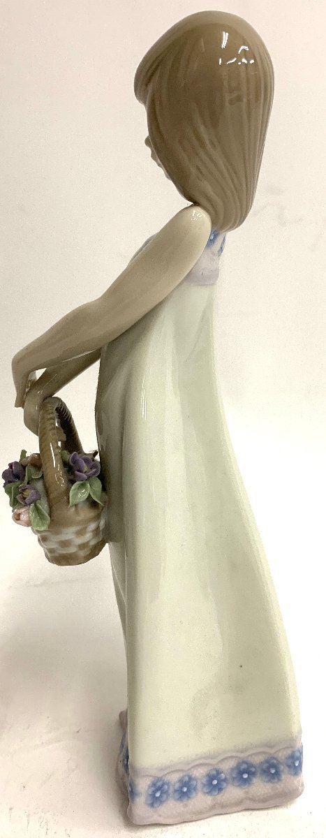 LLADRO/リヤドロ 『お花の宝物』 5605 花かご 少女 女の子 花 リアドロ