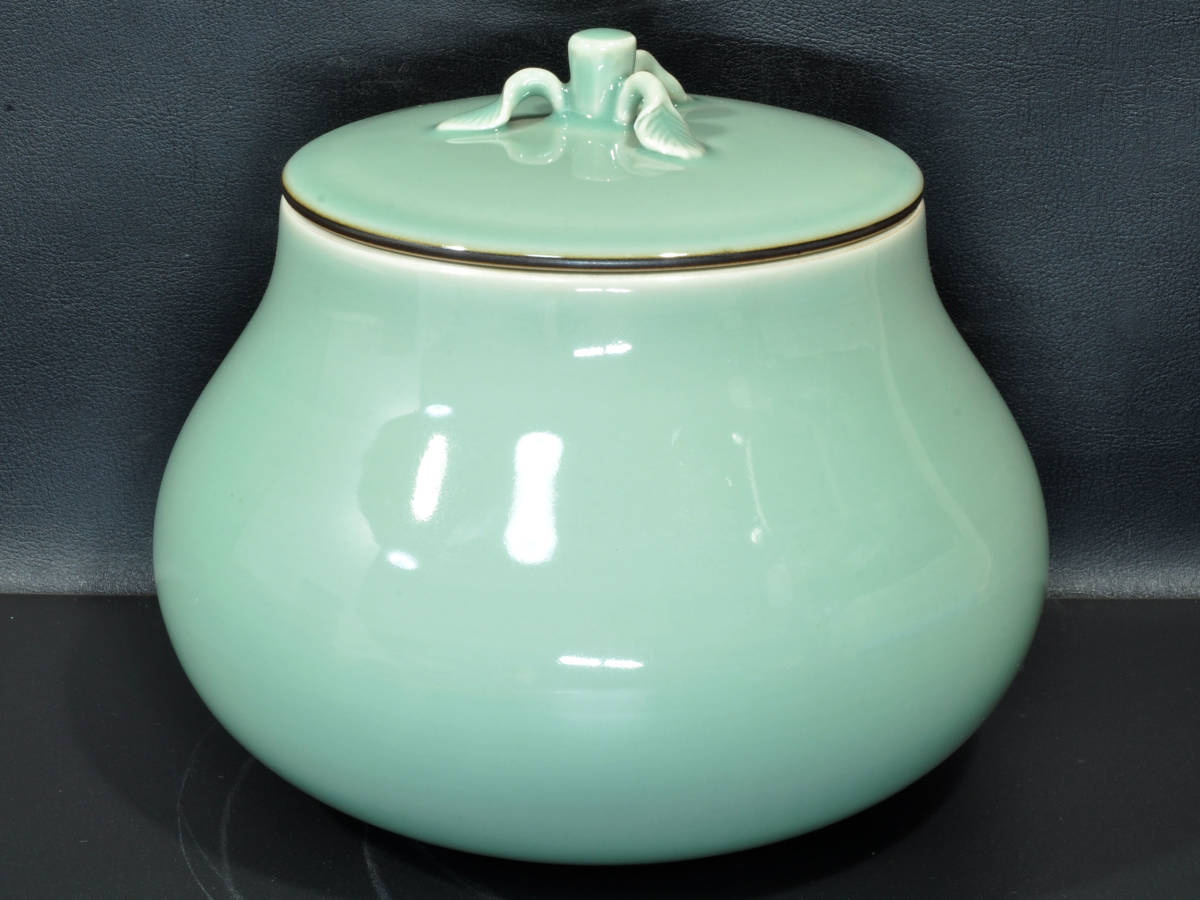 義】 美術品 京焼 洛西窯 平安 泰湖造 青磁 みかん水指 箱なし 茶会 義】 美術品 京焼 洛西窯 平安 泰湖造 青磁 みかん水指 箱なし 茶会