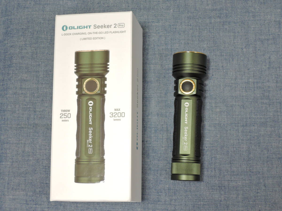 OLIGHT Seeker2Pro オーライト 限定色 アーミーグリーン 3200ルーメン