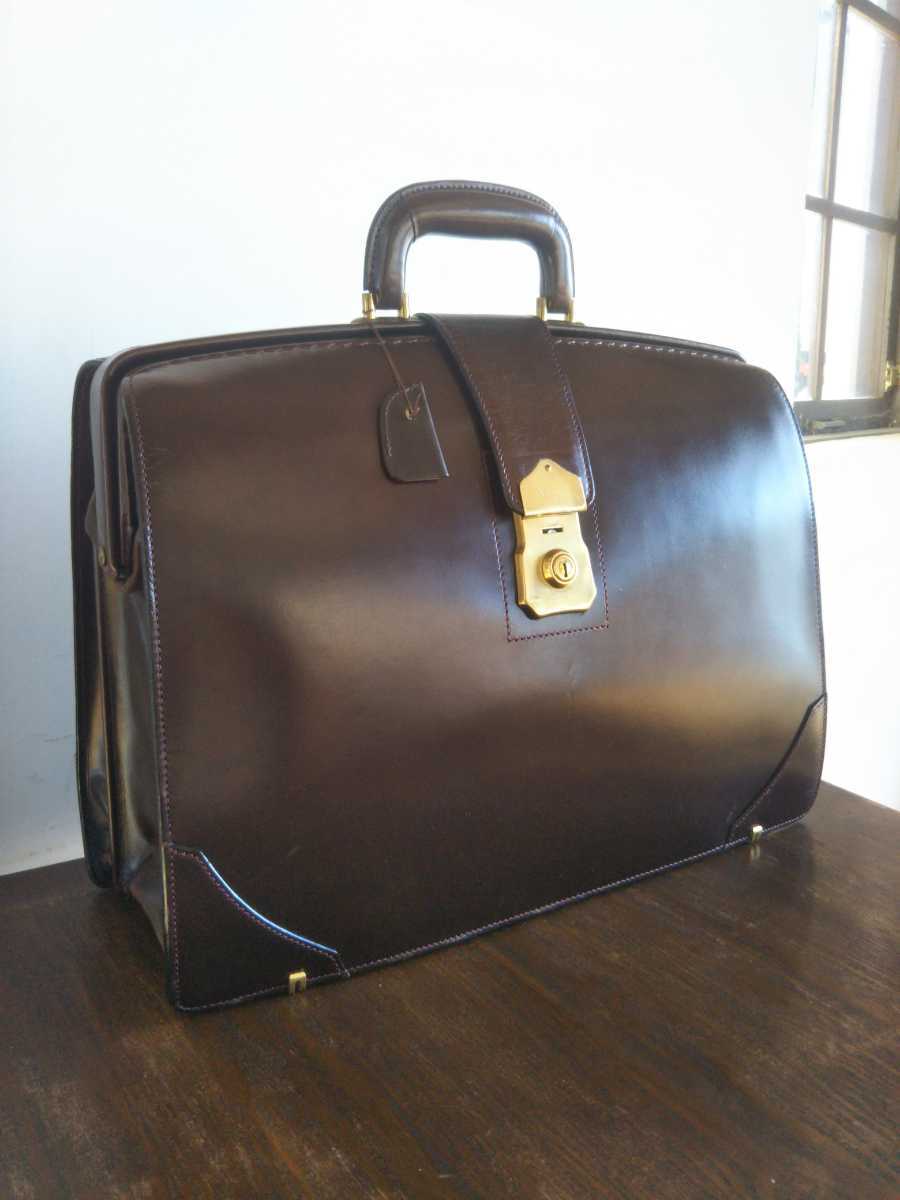 美品!最高級! Aquascutum アクアスキュータム 大型ダレスバッグ