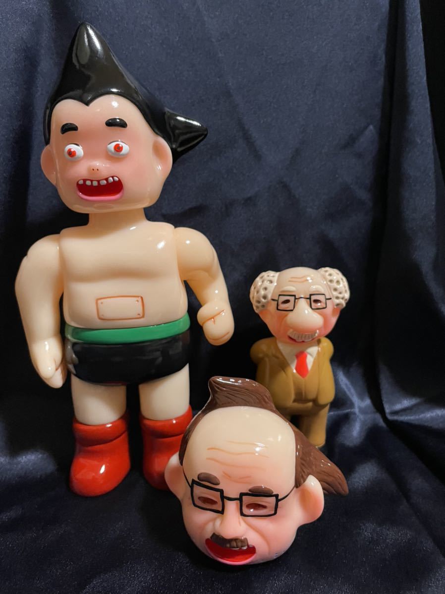当選品！　手塚プロダクション × デハラユキノリ × 万事屋 のコラボアート デハラユキノリ 手塚プロダクション 万事屋 × 鉄腕アトム x 限りなくか
