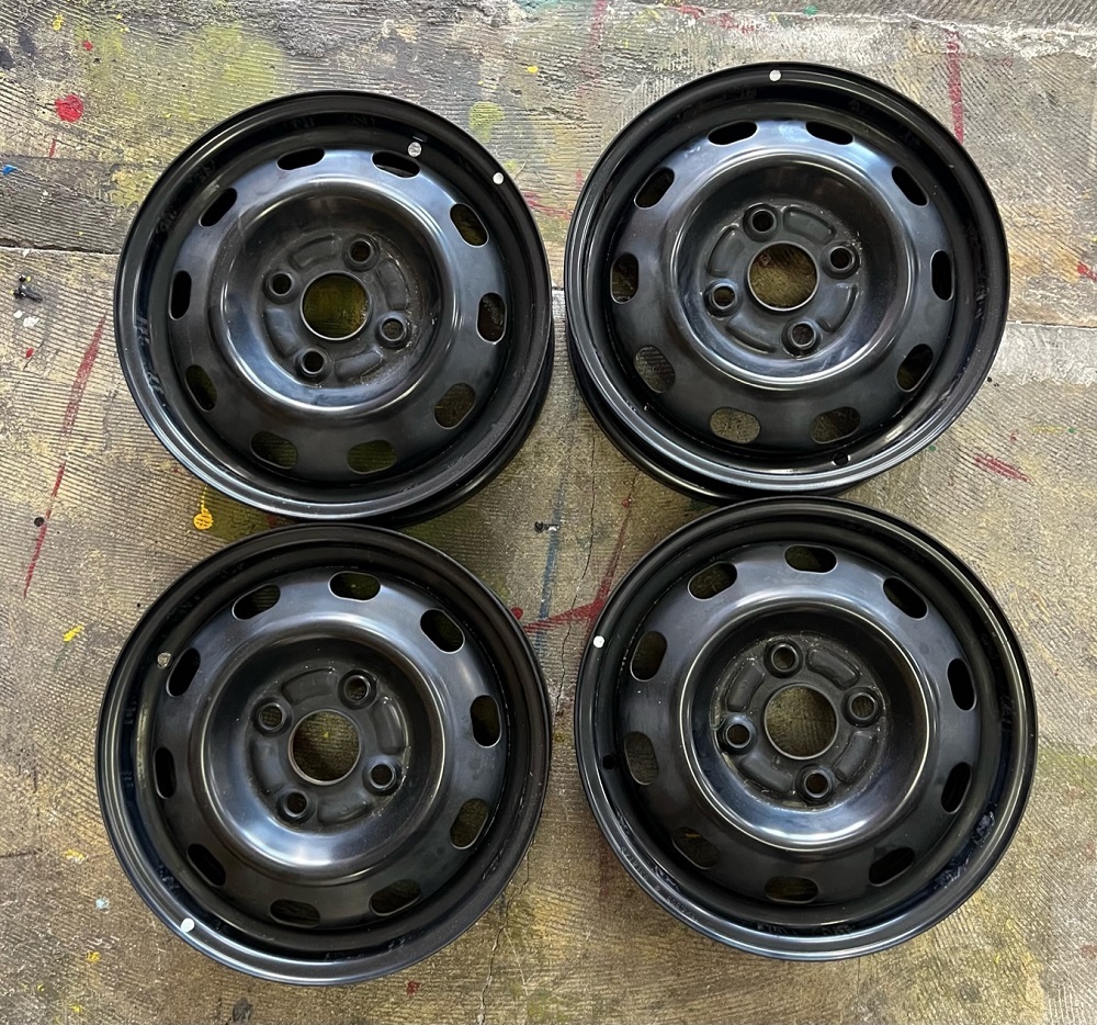 【純正品】　ダイハツ　アトレースチール　13ｘ4.5J 100-4+45　ハブ経54ｍｍ（実測） 純正 13インチ アトレー S320G 13×4.50B ホイール2本セット★13&frasl;4.5J&frasl;100&frasl;4H&frasl;+45★即納