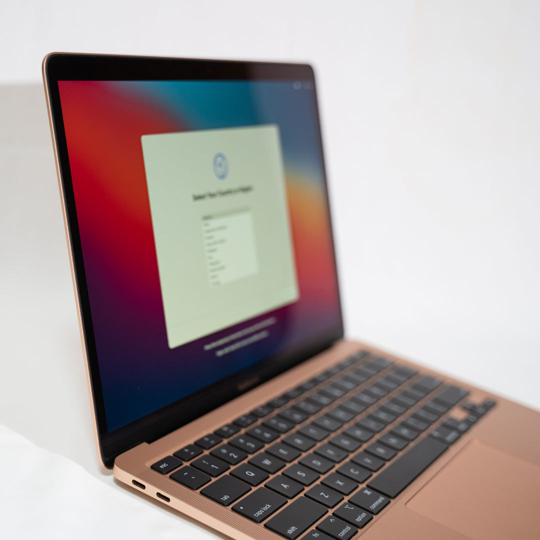 中古 MacBook Air 13インチ M1 2020モデル ゴールド 512GB 8GB US配列