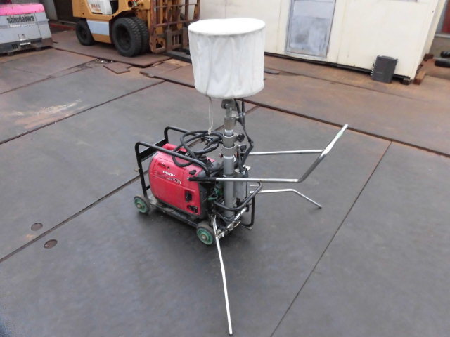 超激得，正規品 ミカサ 投光器 可変 ネック 台車 ホンダ EU16i 動画あり ジャンク 福山通運様 発送可能 売切(投光器)｜売買されたオークション情報、yahooの商品情報をアーカイブ公開 - オークファン 投光器