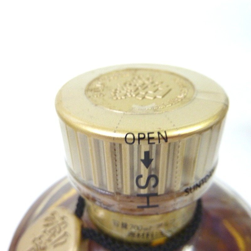 大阪府配送限定 サントリー 響 1899 金キャップ 裏ゴールドラベル