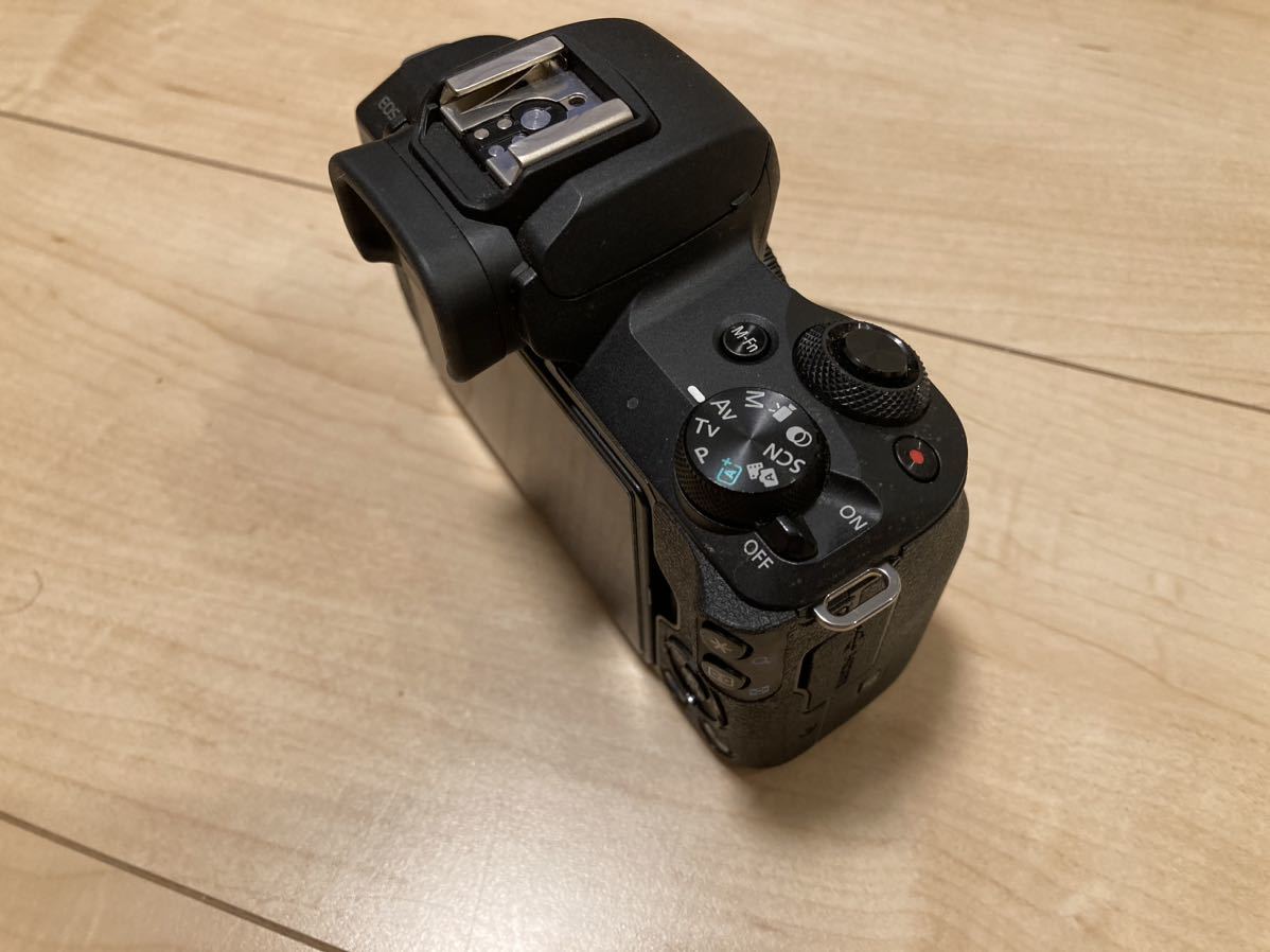 canon キヤノン 美品 EOS Kiss M ダブルズームキット EOS M Kiss N ☆極上