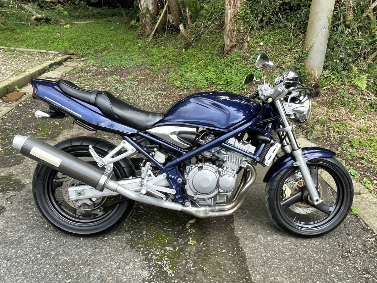 SUZUKI バンディット250カスタム 後期燃料計付き車両 bremboキャリパー 
