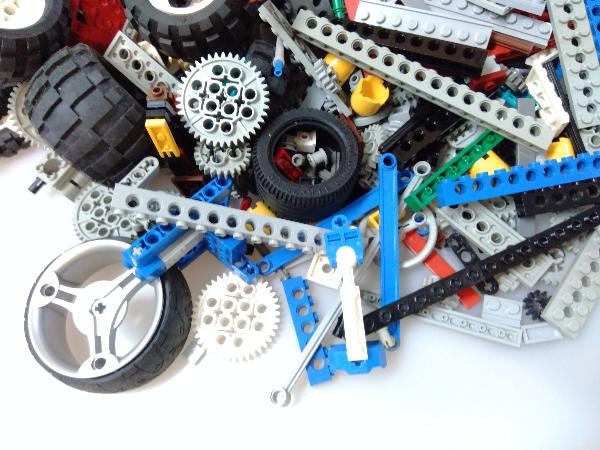 LEGO レゴ テクニック系 パーツ 4kg以上 大量 まとめ売り ※ピン ペグ 