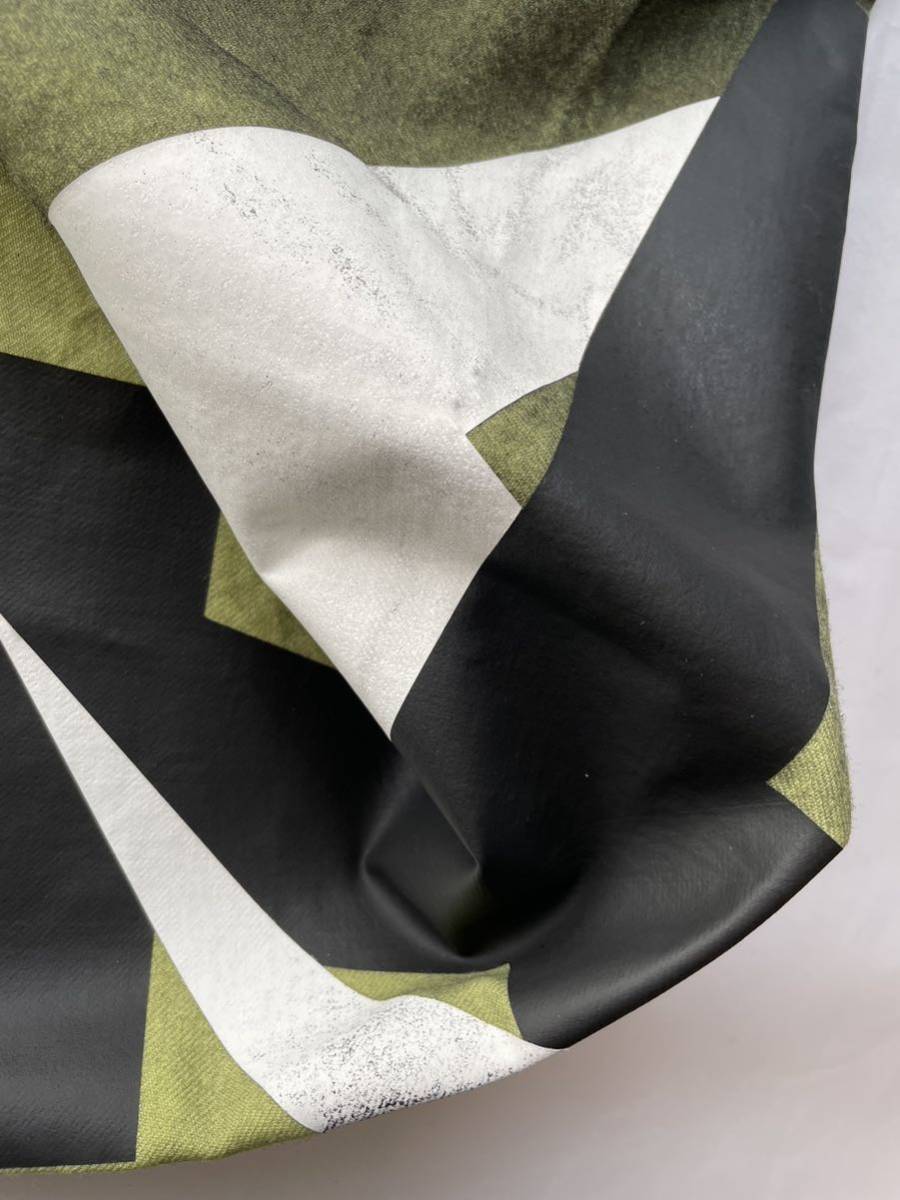 限定 レア OFF-WHITE × fragment design BLANKET / green 限定 レア OFF-WHITE × fragment design BLANKET / green