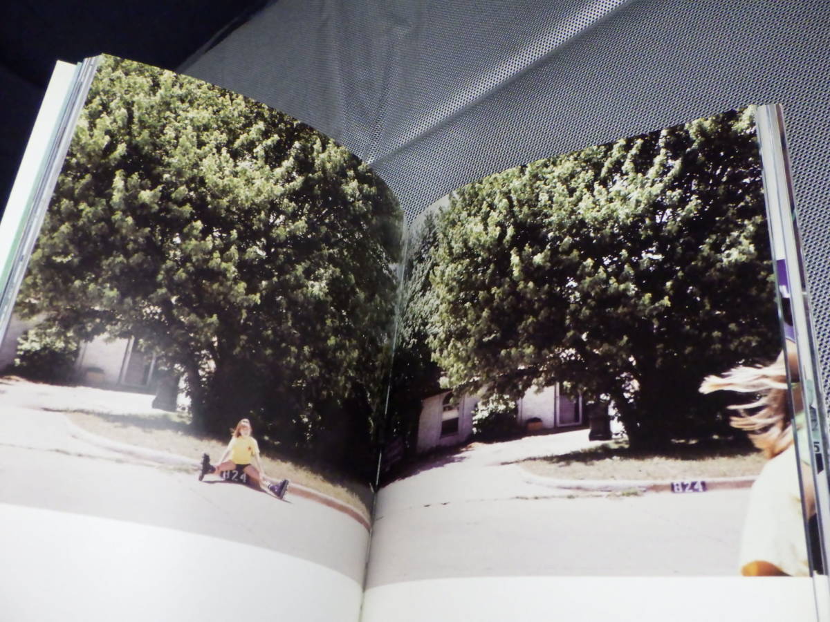 李3365 中古 洋書 ONE MORE MINUTE FOR COURTNEY PLEASE ヴァレリー