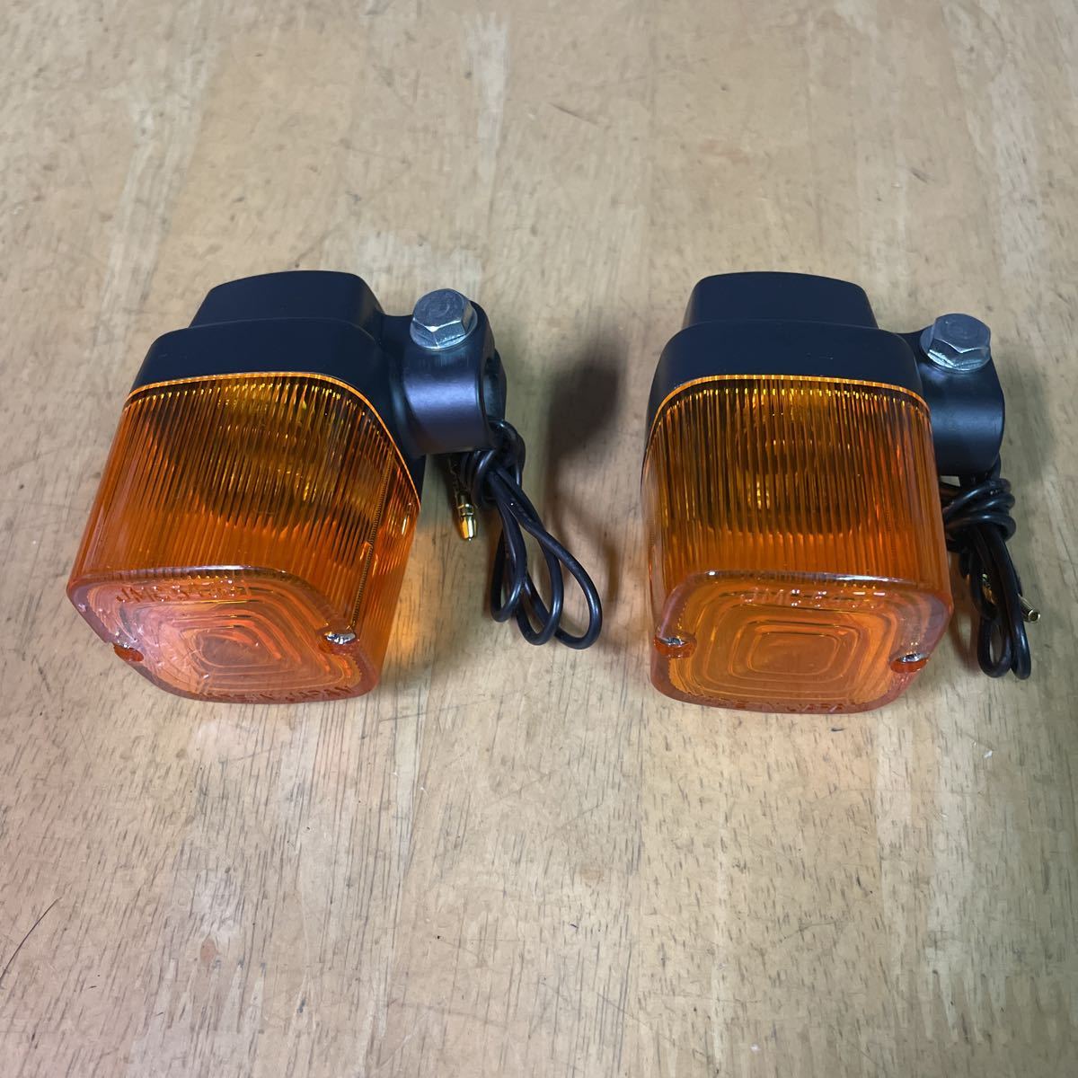 jmc 角形ヨーロピアンウインカー jmc54331 品 当時物 2個 z1 z2 z400fx 