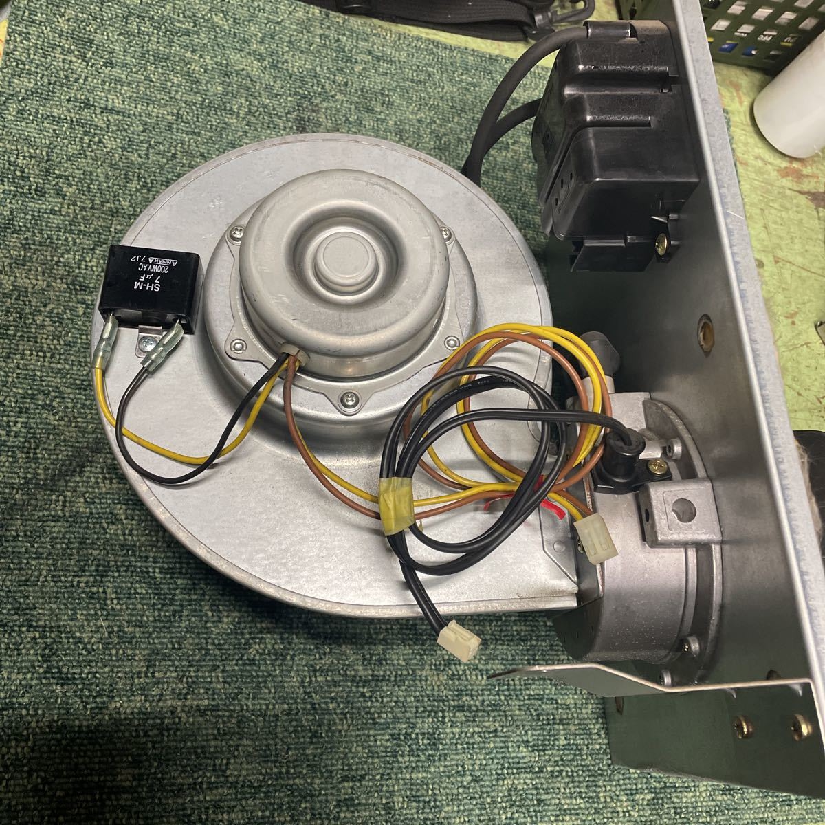 ジャンク 長府 石油小型給湯機 CBS-3400SG3 バーナー？送風機？周辺 CK 