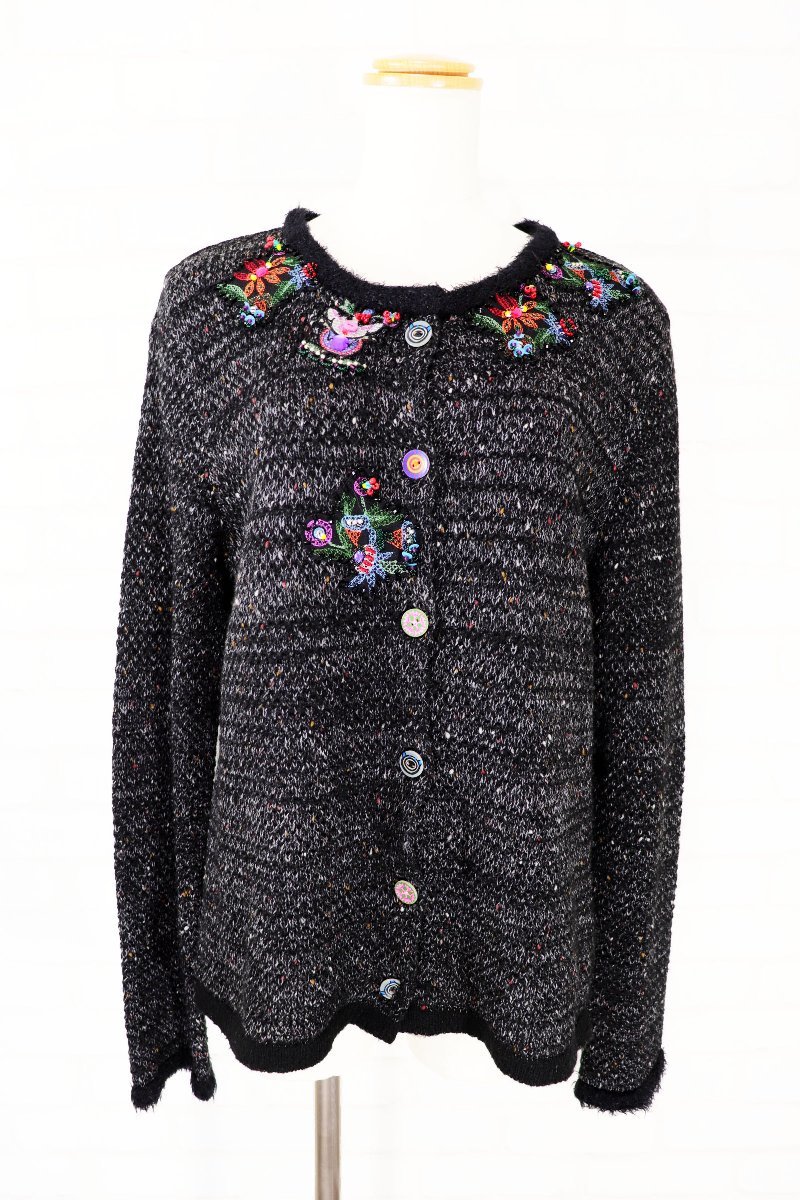 ☆美品☆アルベロベロ/お花ブタさんビジューアップリケ長袖カーディガン：黒灰系xt528