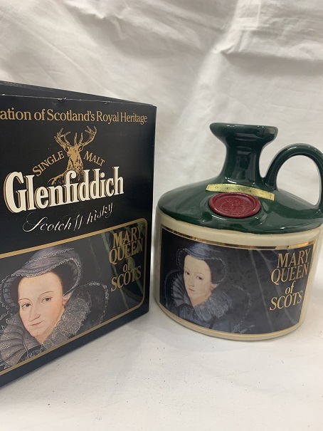 【古酒】GLENFIDDICH グレンフィディック マリークイーン 陶器ボトル シングル モルト スコッチ ウイスキー 替栓・箱付 未開栓 F71375 グレンフィディック マリークイーン Glenfiddich 赤字超特価，品質保証 お酒買取専門店 グレンフィディック女王マリークイ－ン陶器ボト
