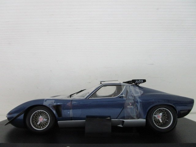京商 1/18 ランボルギーニ イオタ SVR ブルー (5125-308