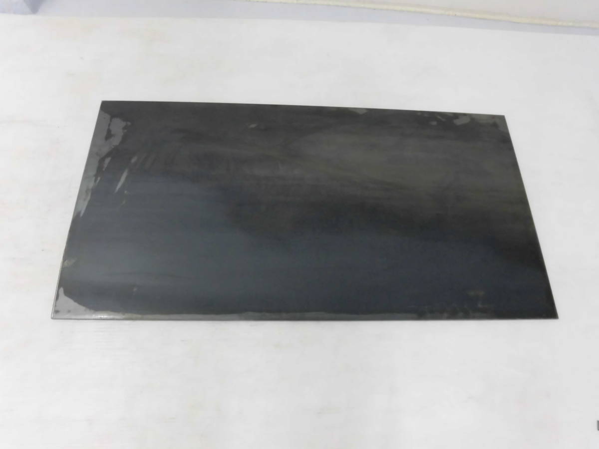 鉄板 　黒皮　スチール板　板厚6mm　420mm x 800mm 1枚　切板　切材　溶接材 B
