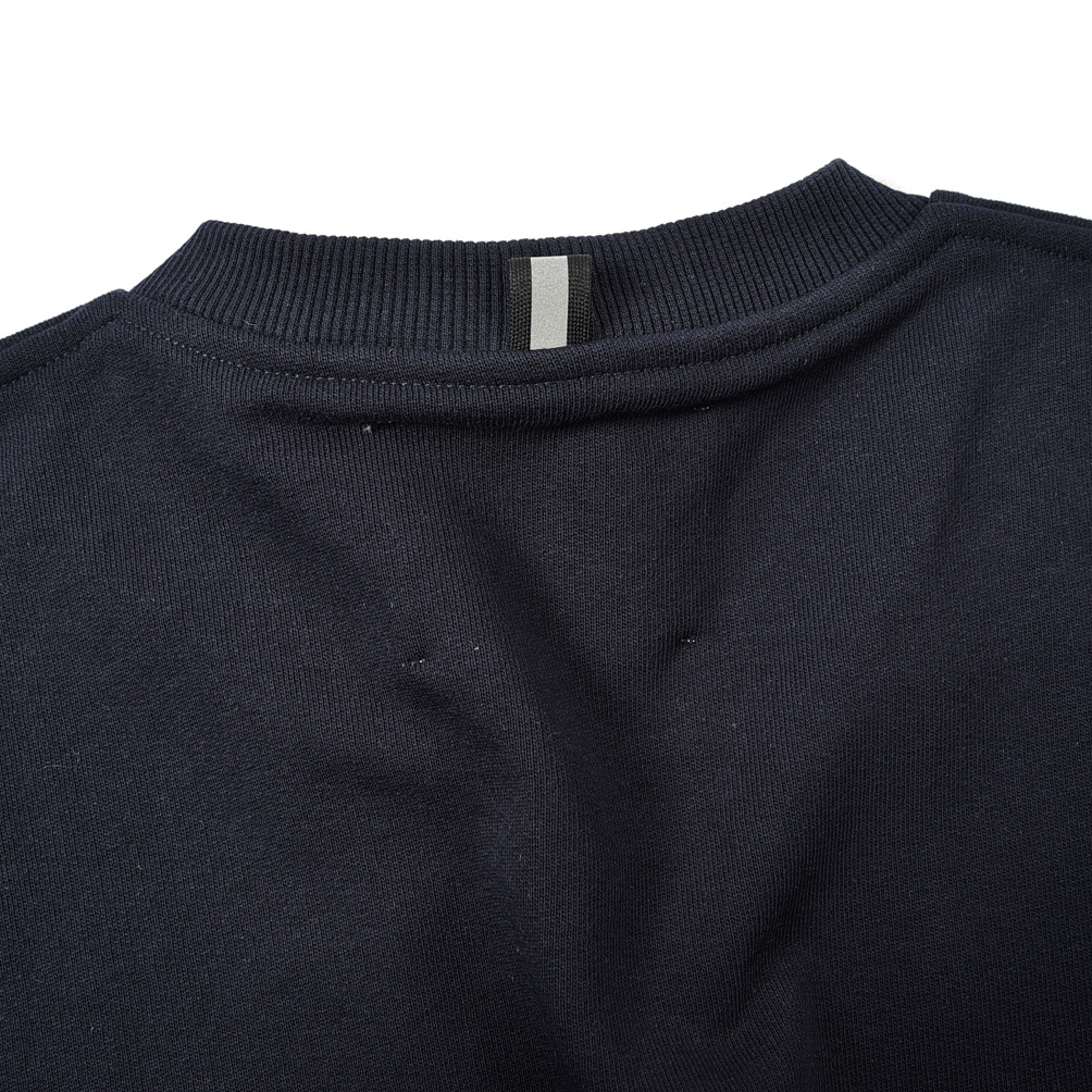 新品 タリアトーレ TAGLIATORE CALEB スウェット トレーナー 新品 タリアトーレ TAGLIATORE CALEB スウェット トレーナー