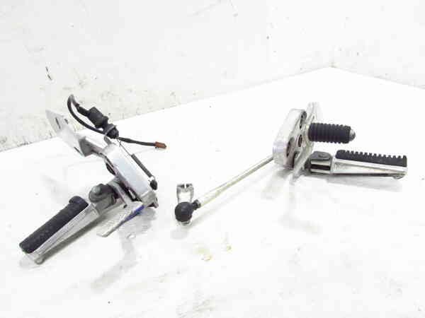 ZEXT FZS1000 フェザー RN061 お買得 純正 フロントステップASSY 左右