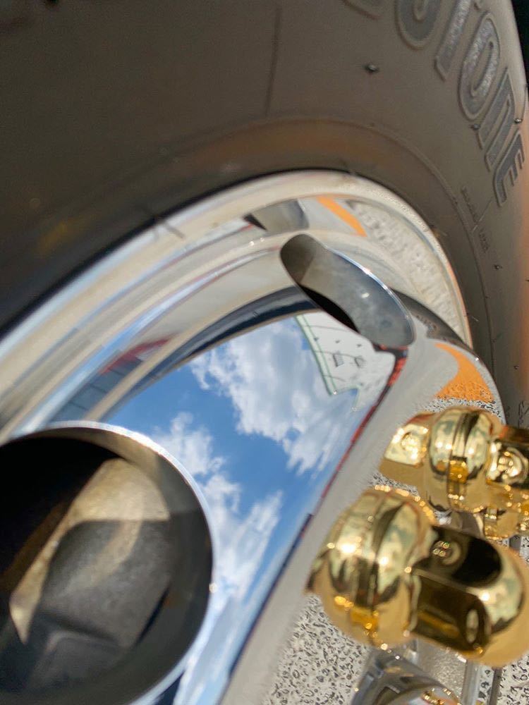 ホワイトギラッチ 艶出し 時短 メンテナンス 磨き アルコア メッキ ホイール 鏡面仕上げ ケミカル ポリッシュ 拭き取りらくらく (^^)_2