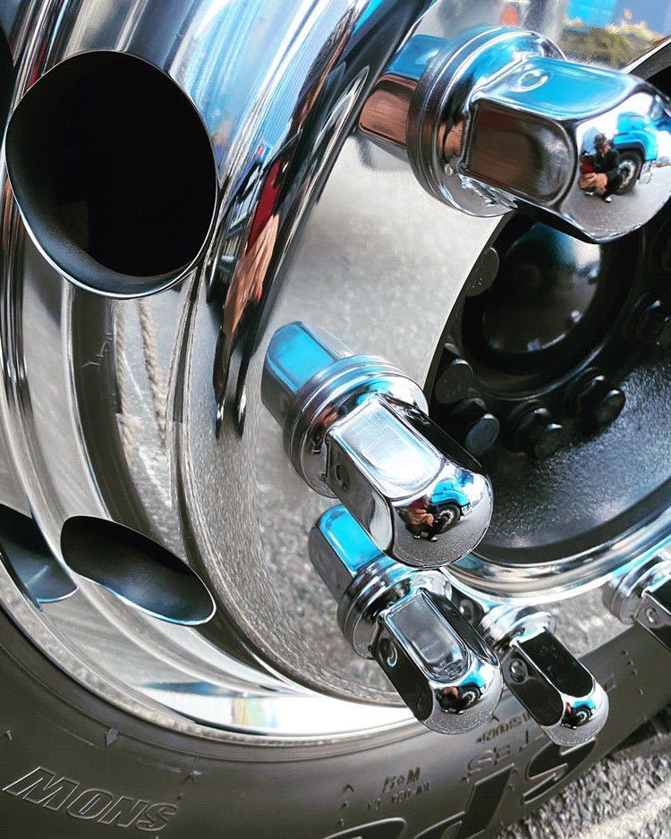 ホワイトギラッチ 艶出し 時短 メンテナンス 磨き アルコア メッキ ホイール 鏡面仕上げ ケミカル ポリッシュ 拭き取りらくらく (^^)_3