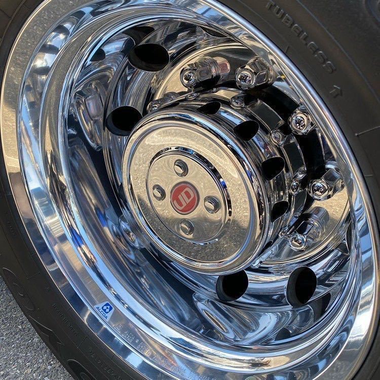 ホワイトギラッチ 艶出し 時短 メンテナンス 磨き アルコア メッキ ホイール 鏡面仕上げ ケミカル ポリッシュ 拭き取りらくらく (^^)_7