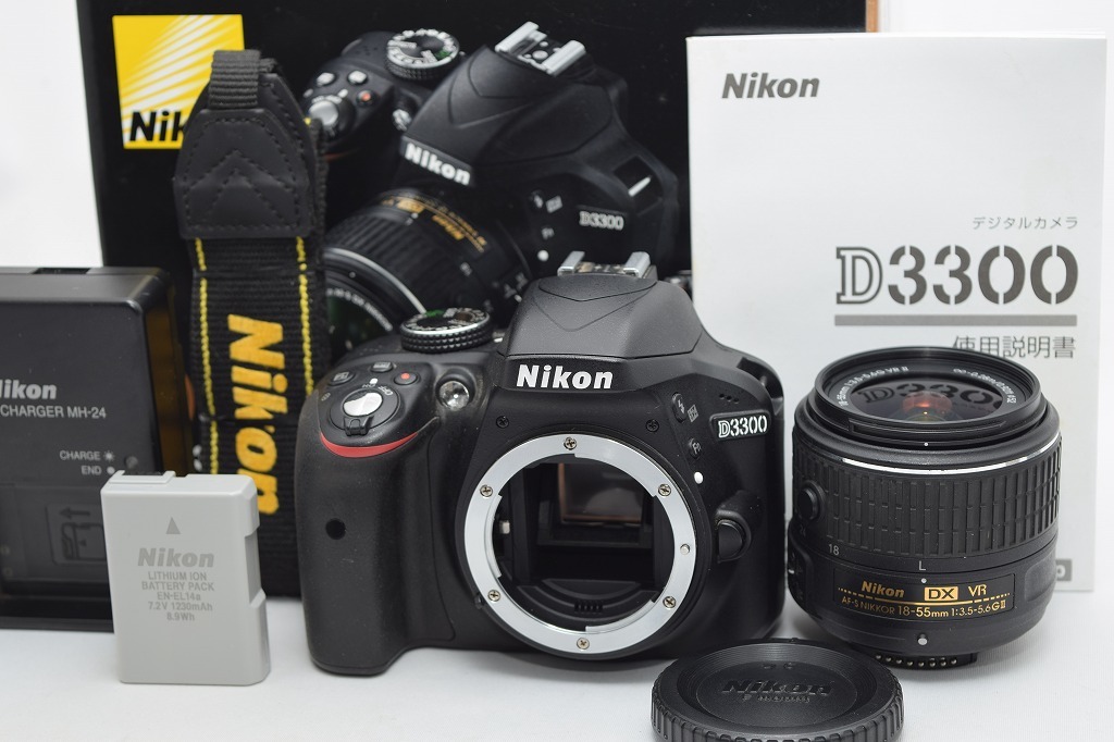 良品★Nikon ニコン D3300　ブラック レンズキット(AF-S DX 18-55mm 1:3.5-5.6G Ⅱ VR)★元箱付