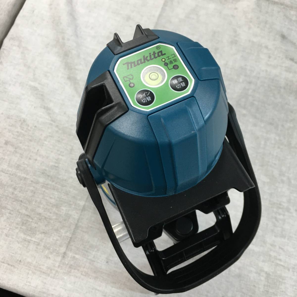 マキタ makita | 充電式屋内・屋外兼用墨出し器 マキタ(Makita) 屋内外兼用墨出し器 バッテリ・充電器別売 屋内・屋外兼用 高 赤色レーザー SK40GD レーザー墨出器 (マキタ) SK507GDZN 買取実績マキタ ろく