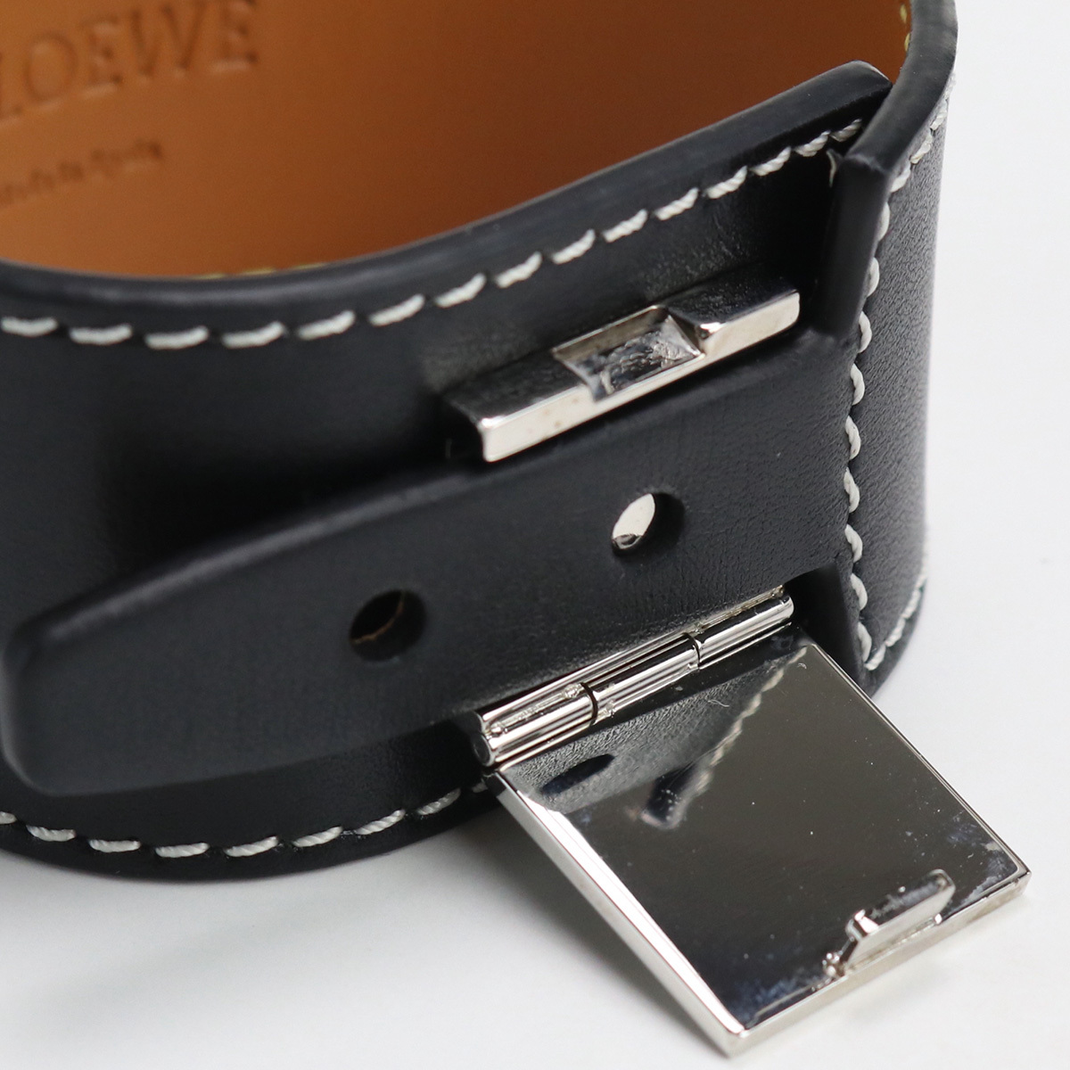 中古・未使用ロエベLOEWE アナグラムレザーブレスレット ブランド