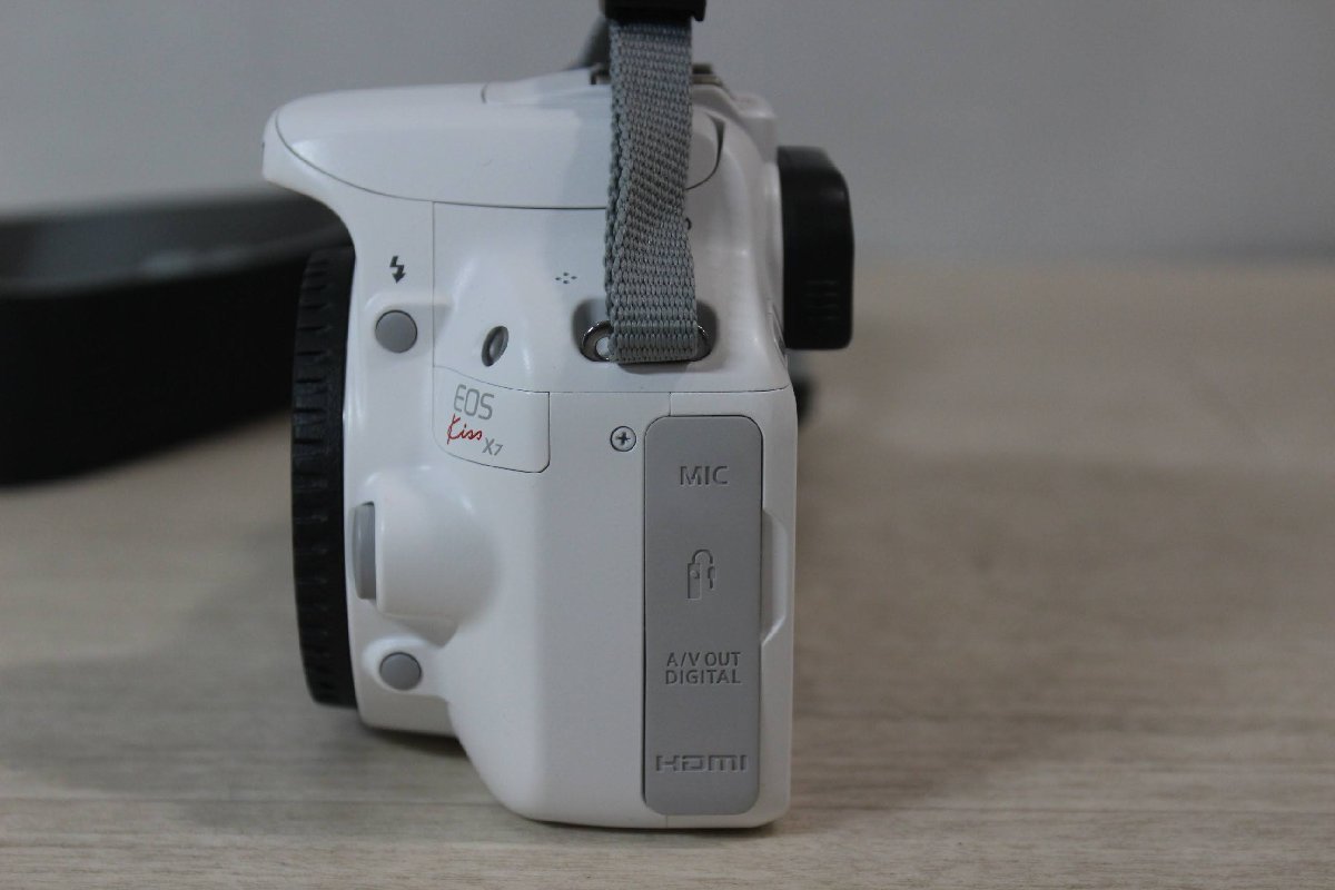 Canon EOS Kiss X7 キャノン 一眼レフデジタルカメラ ダブルレンズ