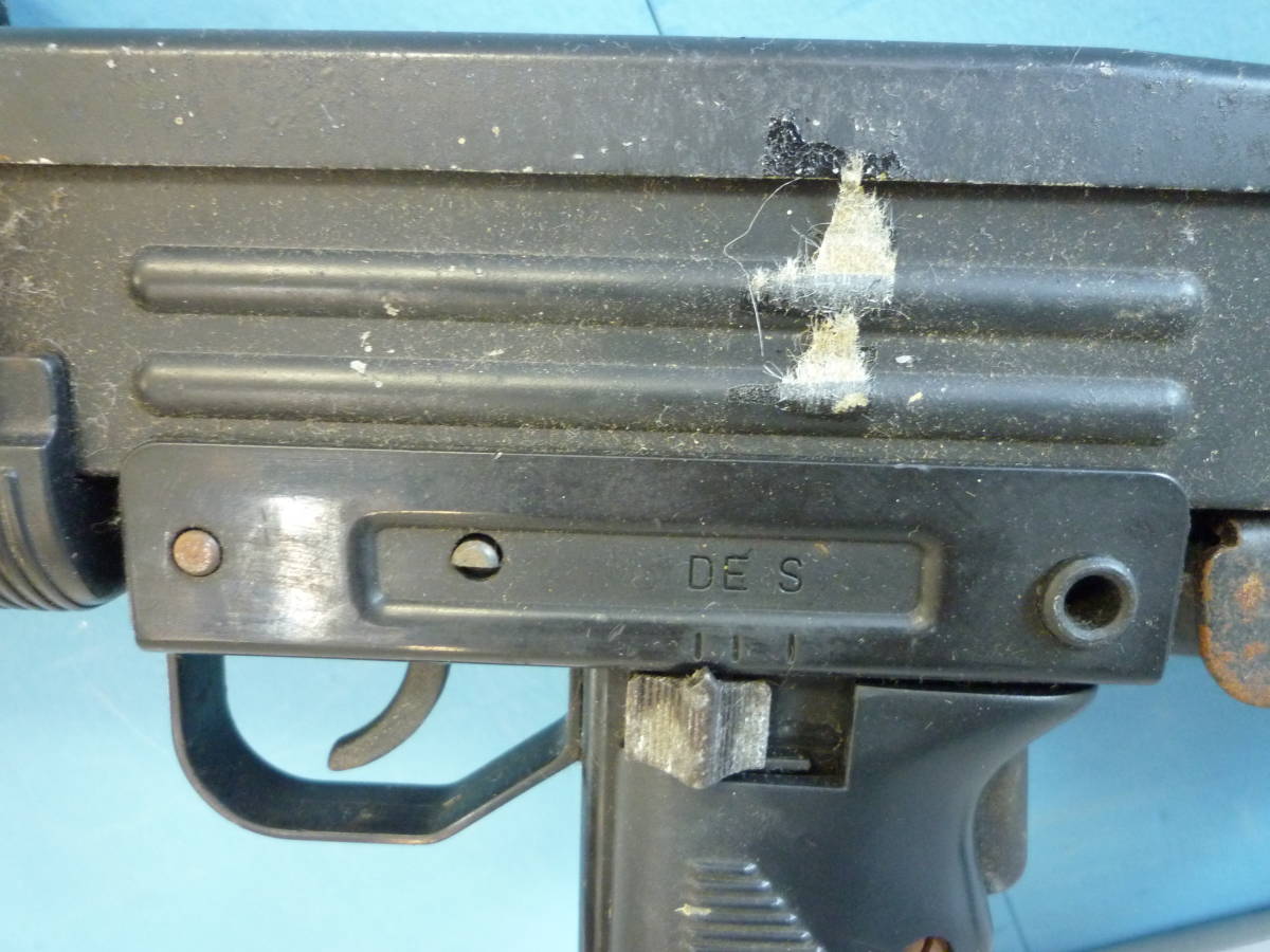 トリガー引けました】モデルガン MP UZI Kal 9mm 820119 手動