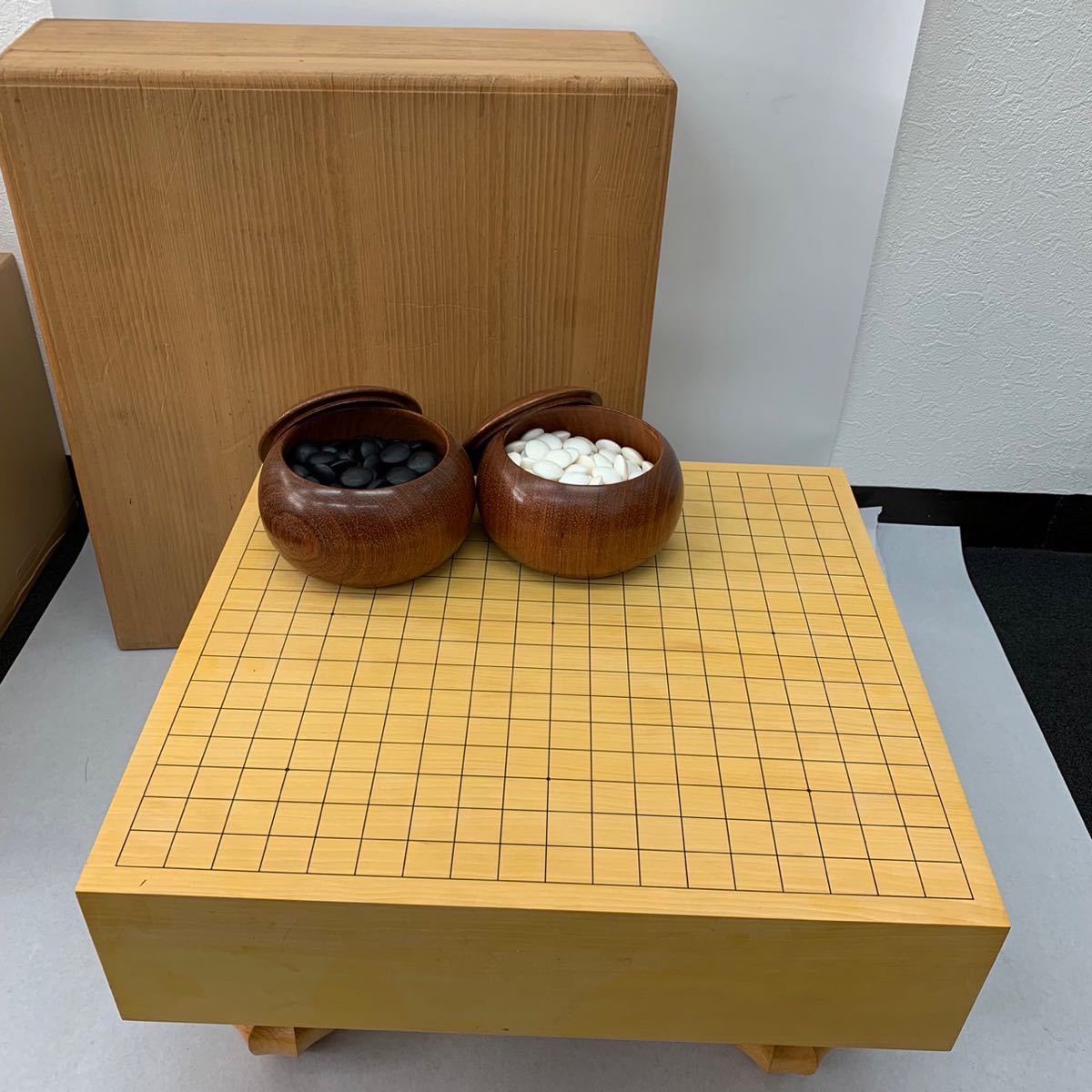 日本産本蛤碁石スワブテ貝6 1mm21号 碁笥栗 骨董品 スライド式碁笥箱入り Thebikeculture Com