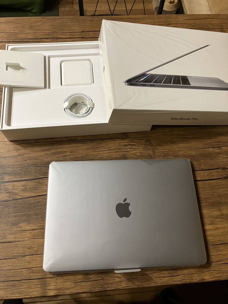 Apple MacBook Pro Touch Bar 13-スペースグレイ inch A1706難あり