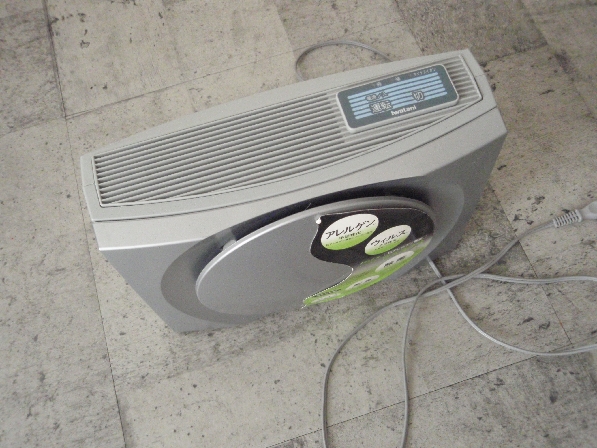 美品　パーソナル　イワタニ　空気清浄機 卓上★三菱 アロマ_2