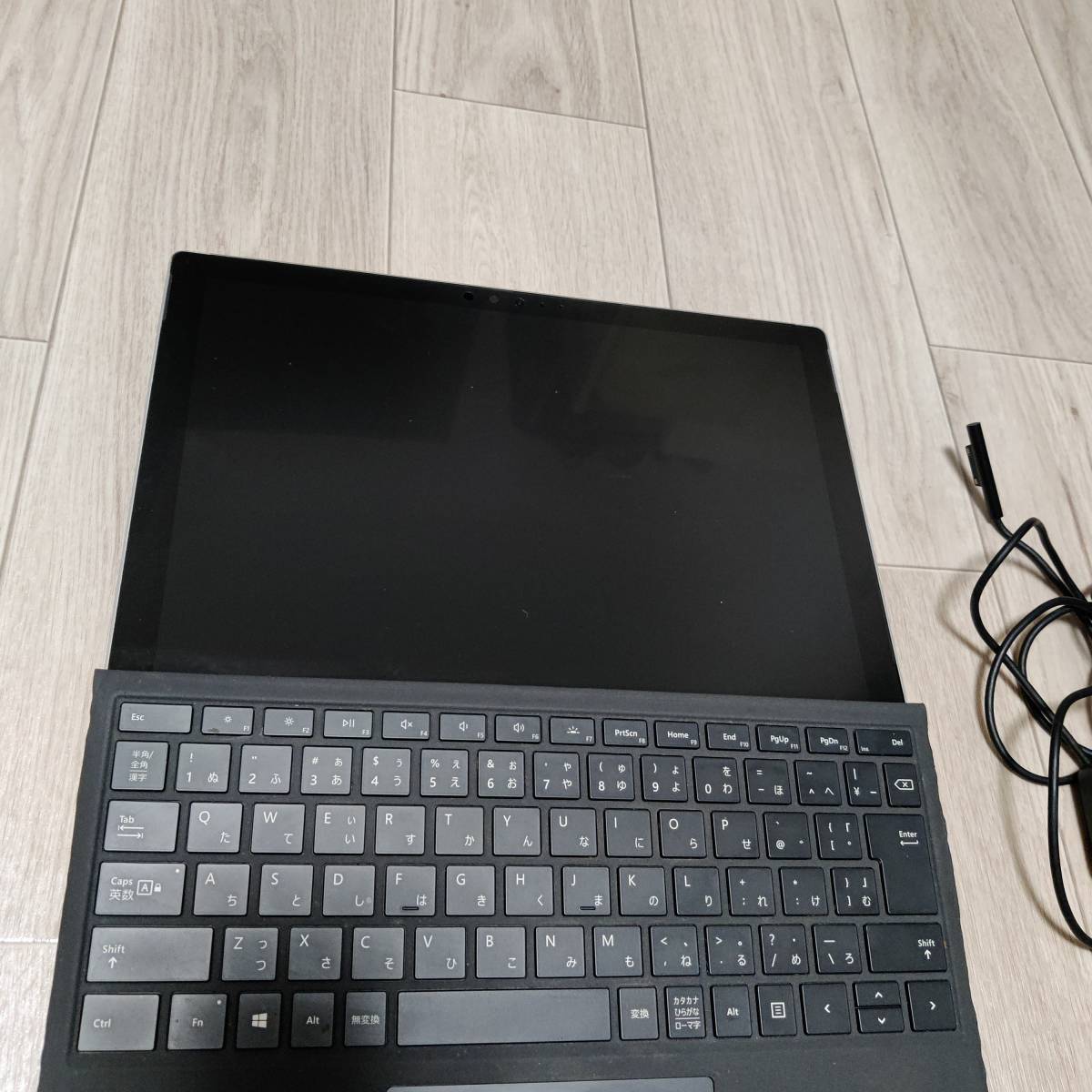 Microsoft Surface Pro 1796（第5世代） 純正キーボード 580953