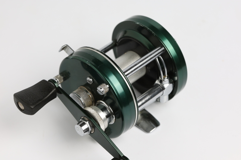 74年 ABU AMBASSADEUR 5000D シャンパン #741100